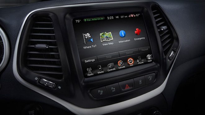 2014 Jeep Cherokee Limited, Uconnect, Image: Jeep