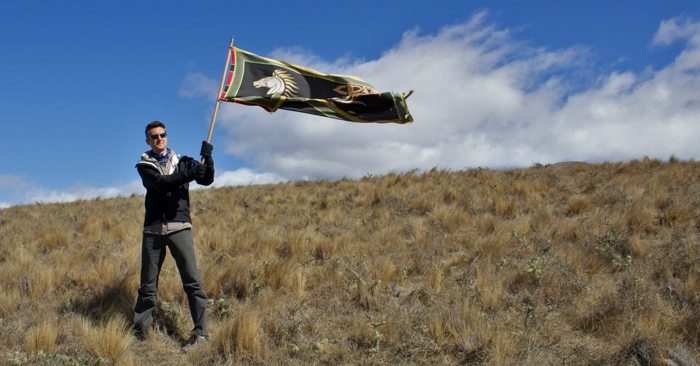 Raising the banner of Rohan on Pelennor Fields