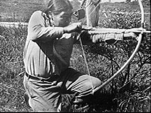 Native American archer Ishi, a member of the Yahi people, demonstrates the supposedly "forgotten" technique promoted by Lars Andersen.
