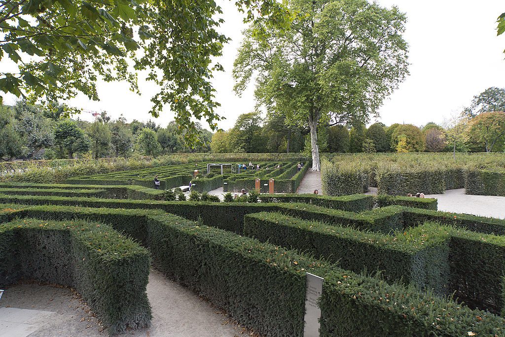 Schönbrunn_Palace Maze
