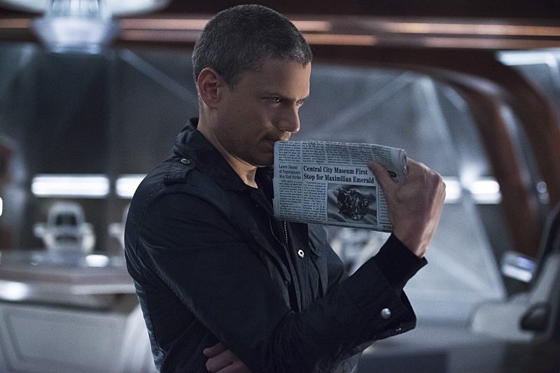 DC's Legends of Tomorrow -- "Blood Ties" -- Image LGN103A_0025b.jpg -- Pictured: Wentworth Miller as Leonard Snart/Captain Cold -- Photo: Cate Cameron/The CW -- Ã?Â© 2016 The CW Network, LLC. All Rights Reserved.