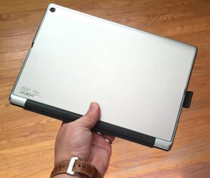 Acer Swicth Alpha 12 is thin and light weight