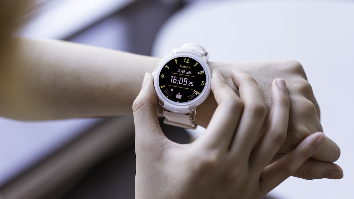 Review: The TicWatch Budget Smartwatch Is The Difference Between and GeekDad