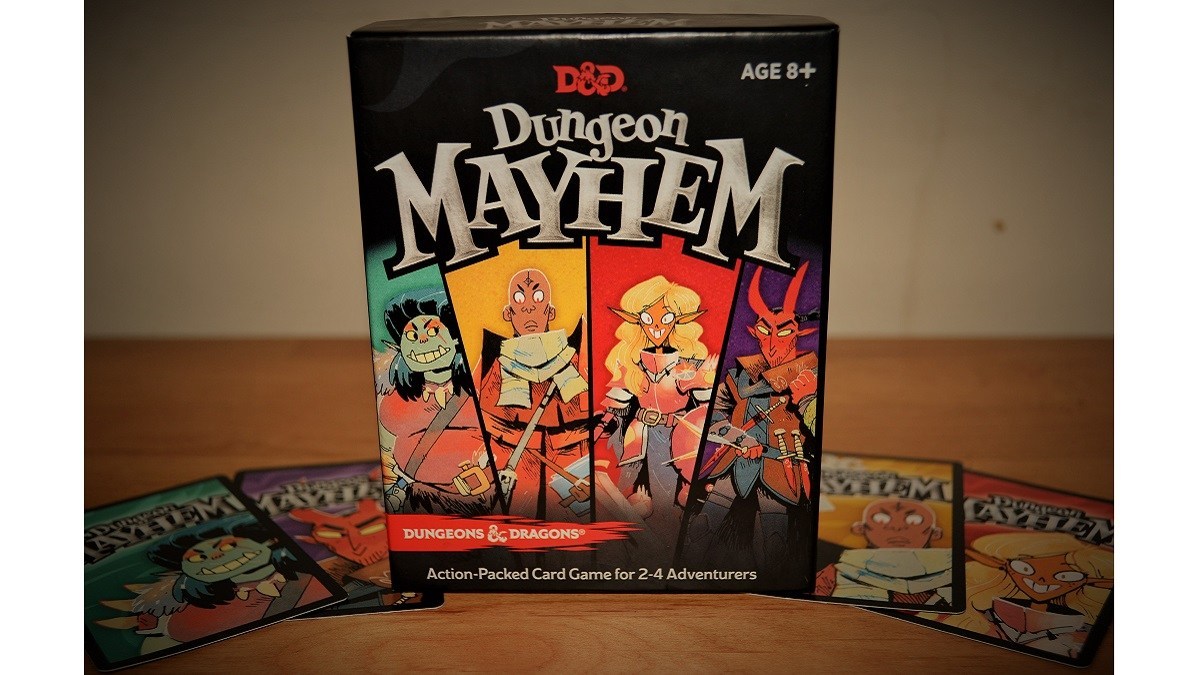 D & D DUNGEON MAYHEM ACTION-PACKED CARD GAME 2-4 ADVENTURERS DUNGEONS & DRAGONS 