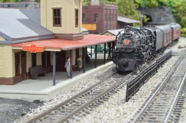 1:87 Train Station Worker Model HO Scale Railroad Layout Railroad Scenery 