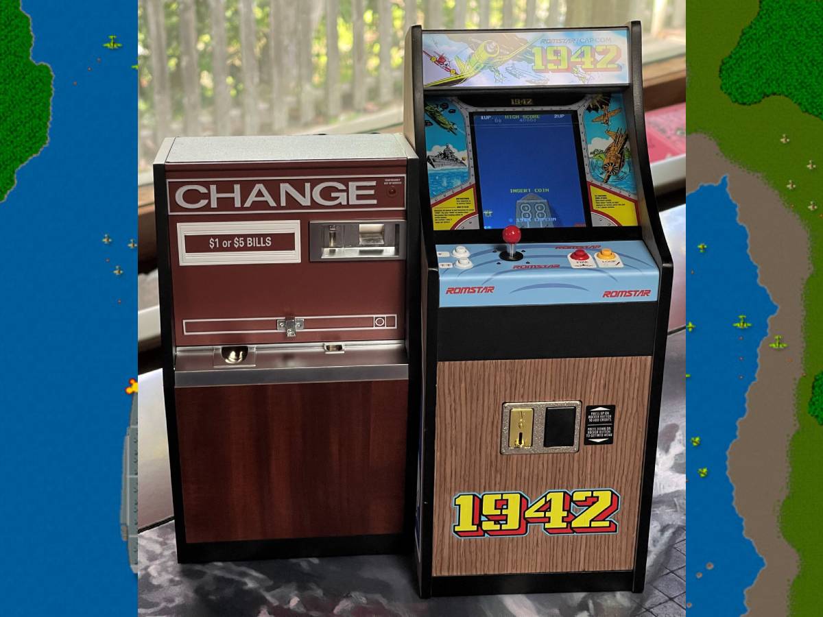 2024 GAME ON! Action Figure Accessory Arcade Machines