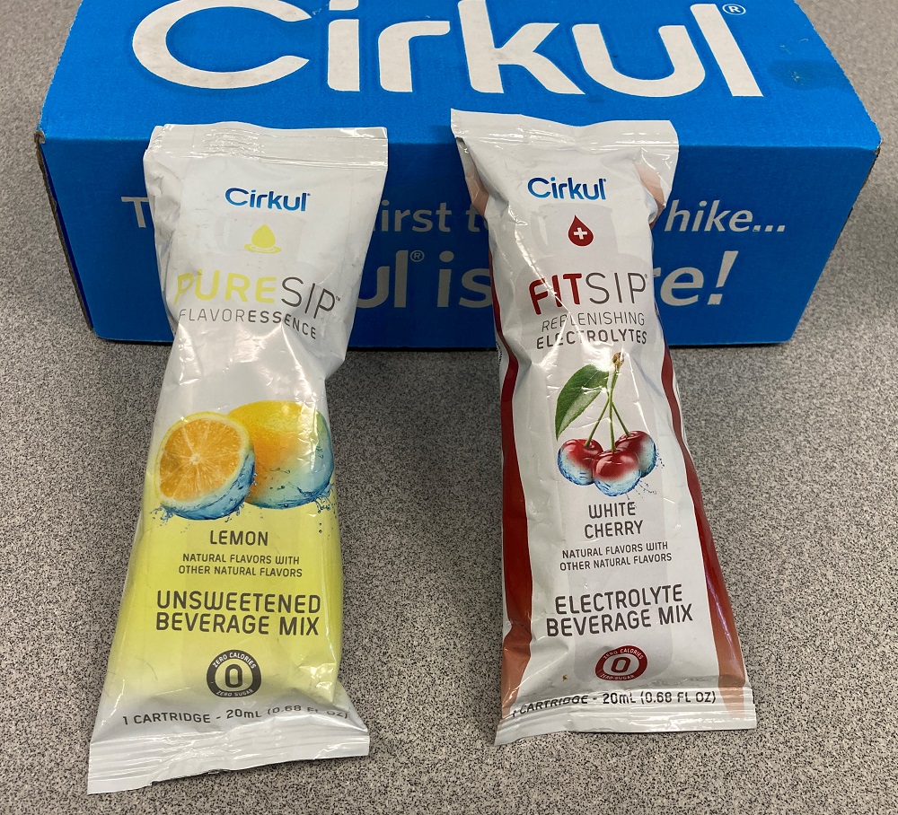 (2 Pack Bundle) Cirkul 22 oz Water Bottle Kit with Blue Lid Includes and  Fruit Punch & Mixed Berry Flavor Cartridges for Optimal Refreshment  -Perfect