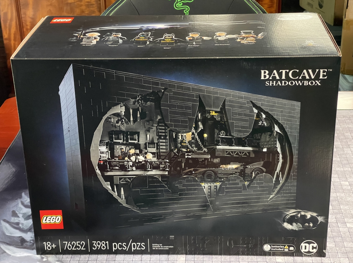 LEGO's BATMAN RETURNS Batcave Shadow Box Set Delivers on the Details